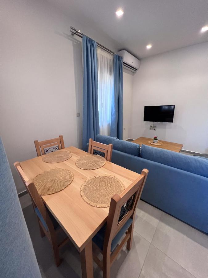 Zeus & Emmanuil Luxury Houses Myrina Extérieur photo